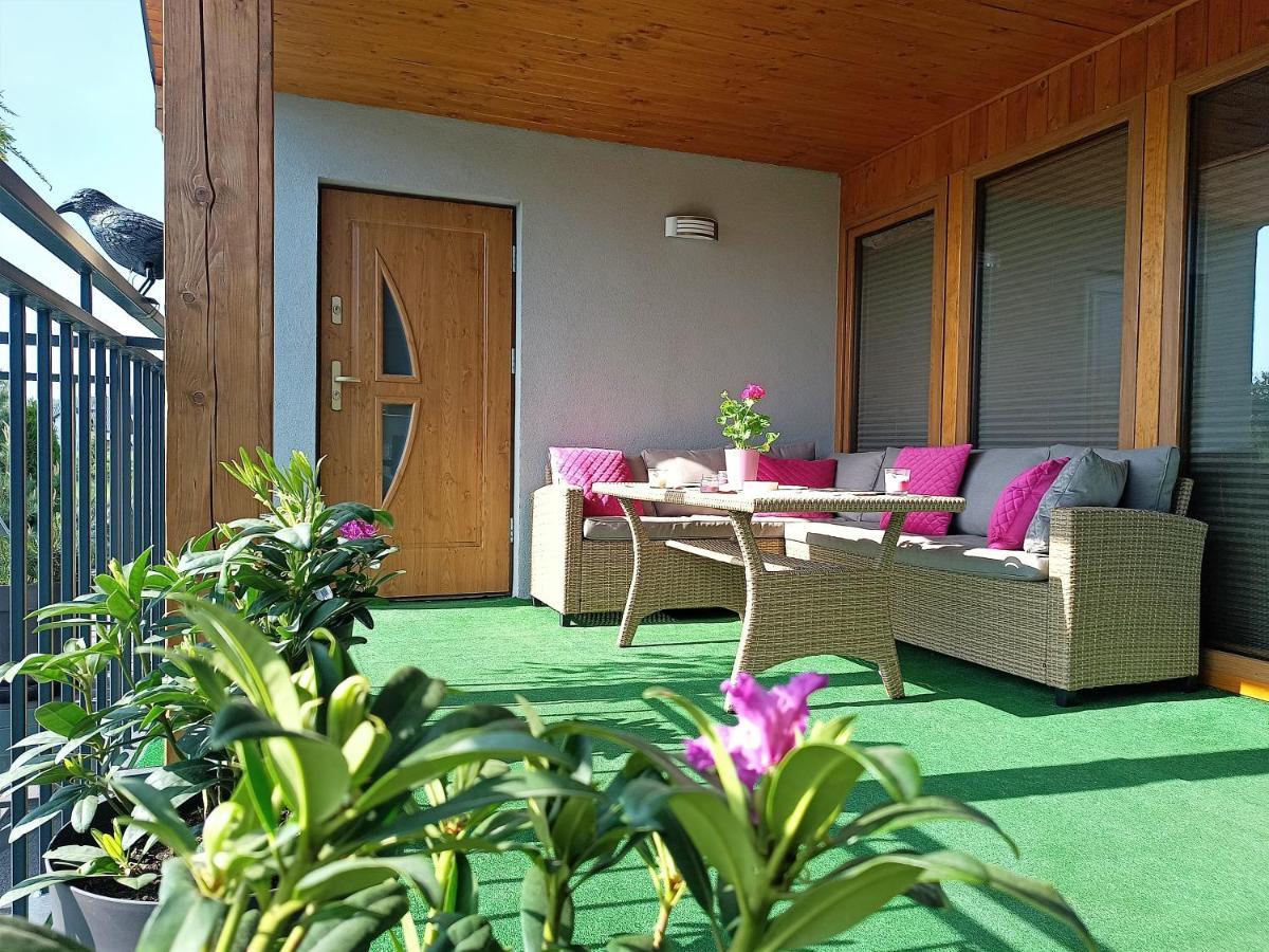 Barytowy Apartament Tarnowskie Gory Bagian luar foto